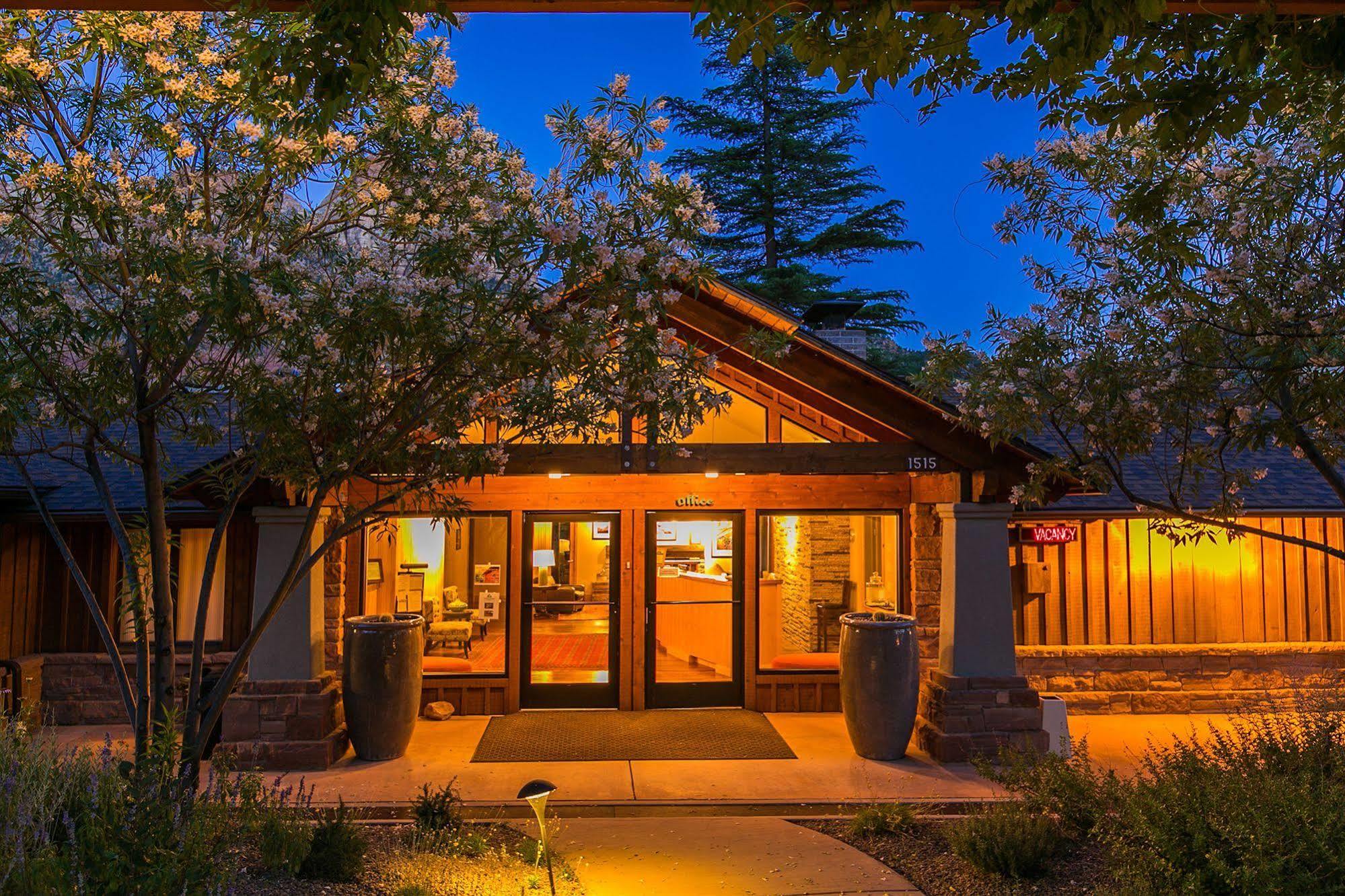 Driftwood Lodge Springdale Exterior foto